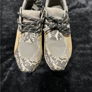 Steve Madden snakeskin Pattern Sneakers